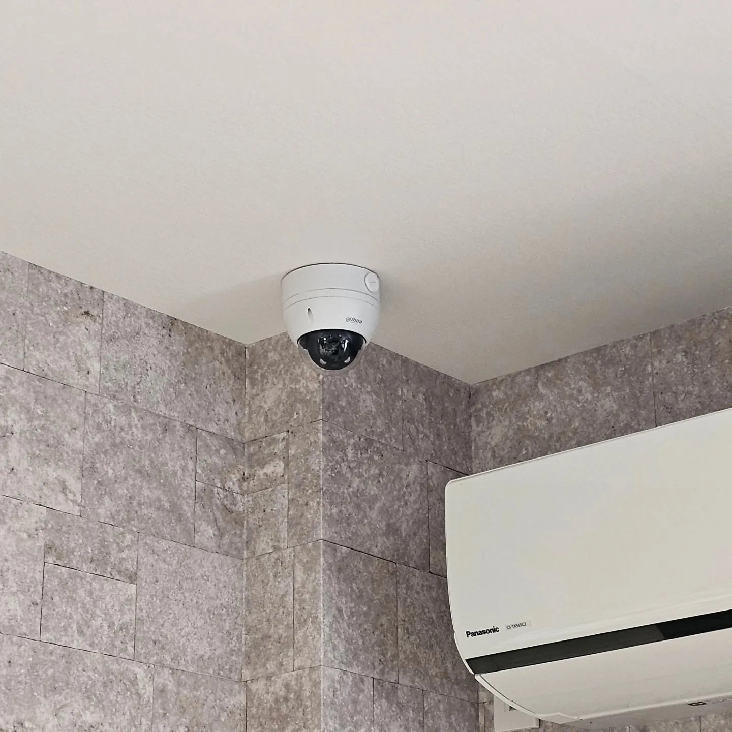 電気ですかーっ!