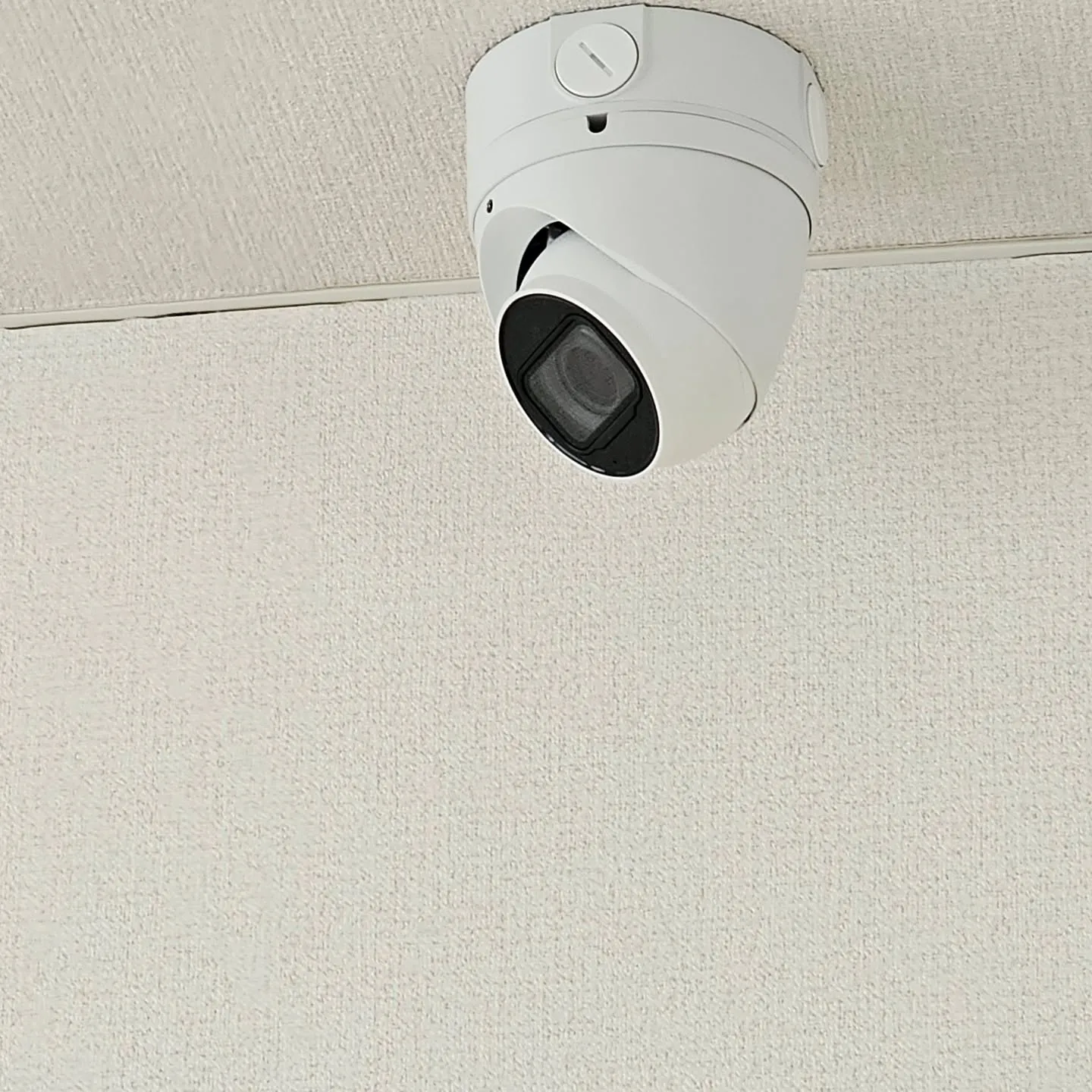 電気ですかー!  監視カメラ取り付け