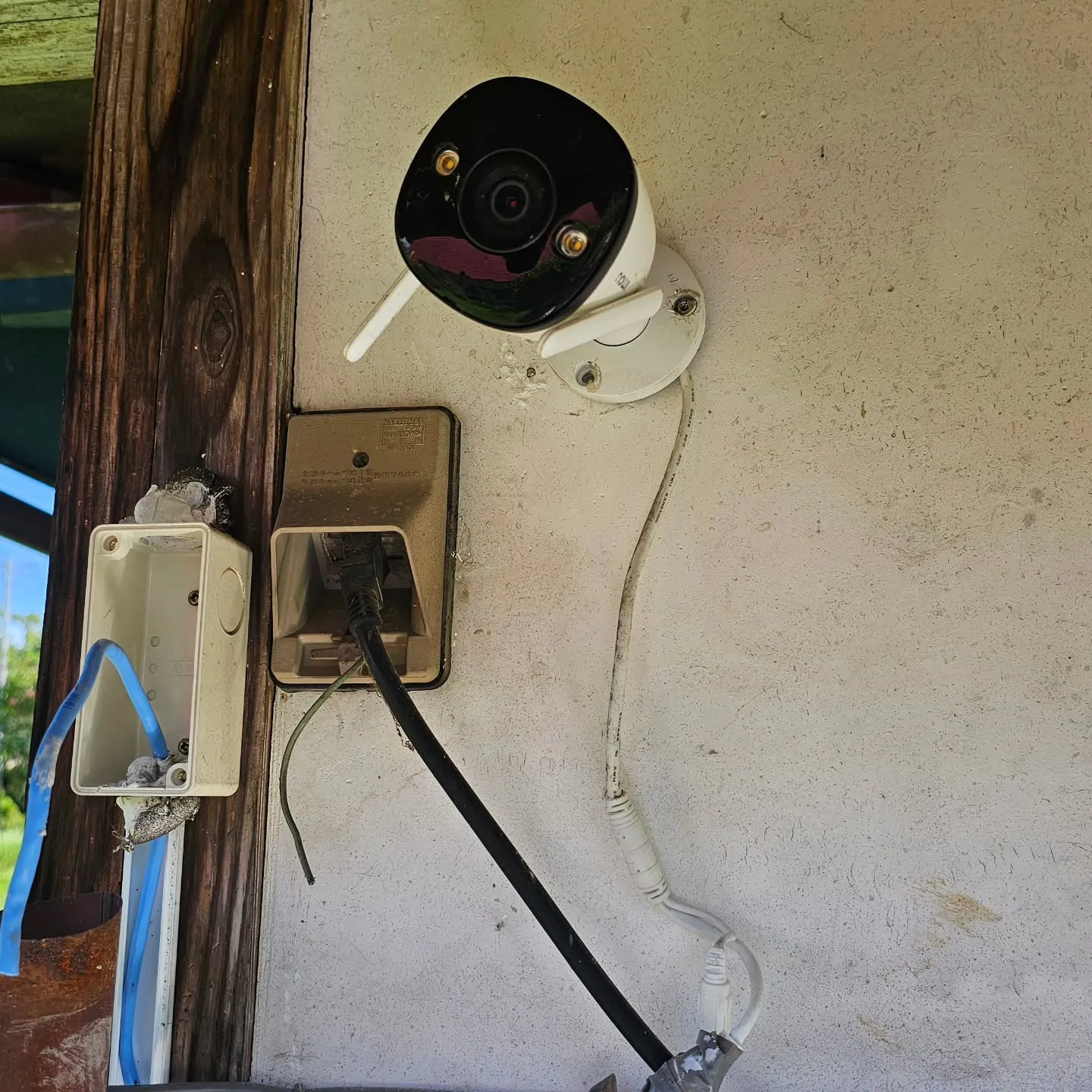 電気ですかー!  防犯カメラ更新