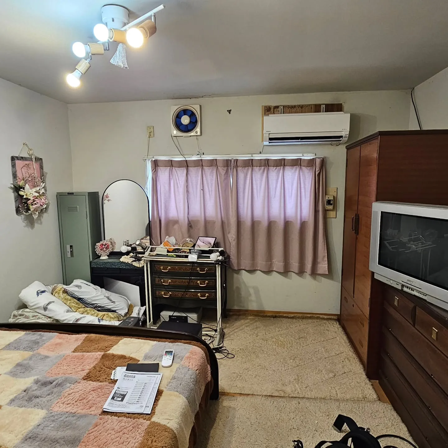 電気ですかー! エアコン取り付け