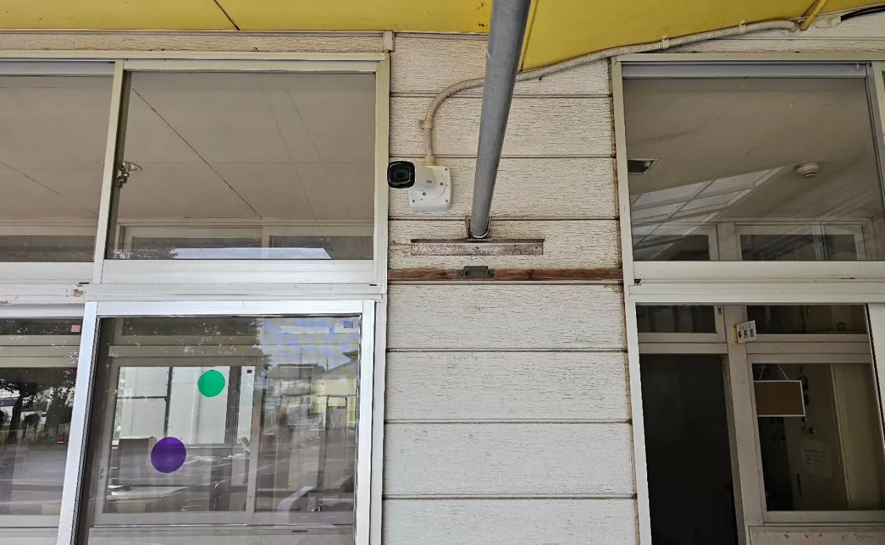 電気ですかー!  防犯カメラ取り付け